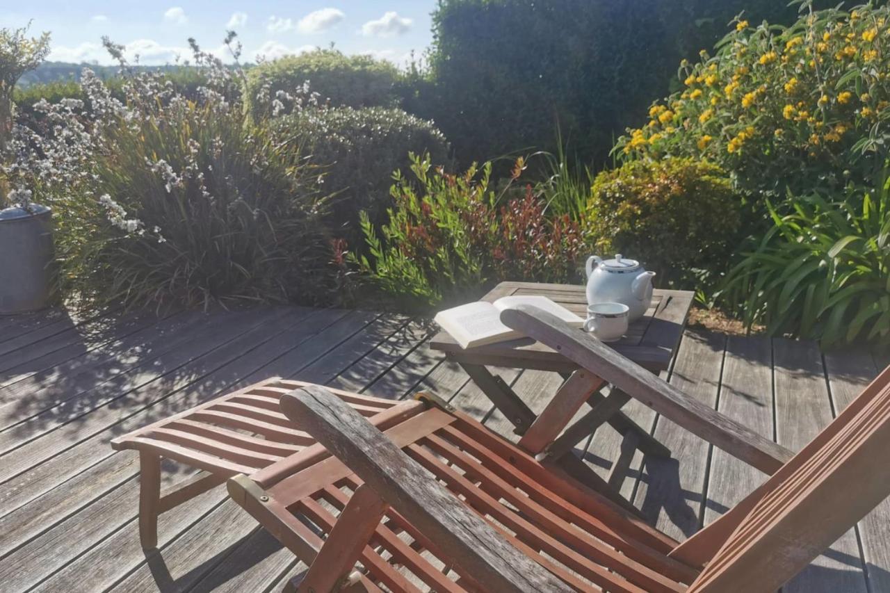 Villa Maison de pêcheur rénovée - Couché de soleil en terrasse à Plouézocʼh Extérieur photo