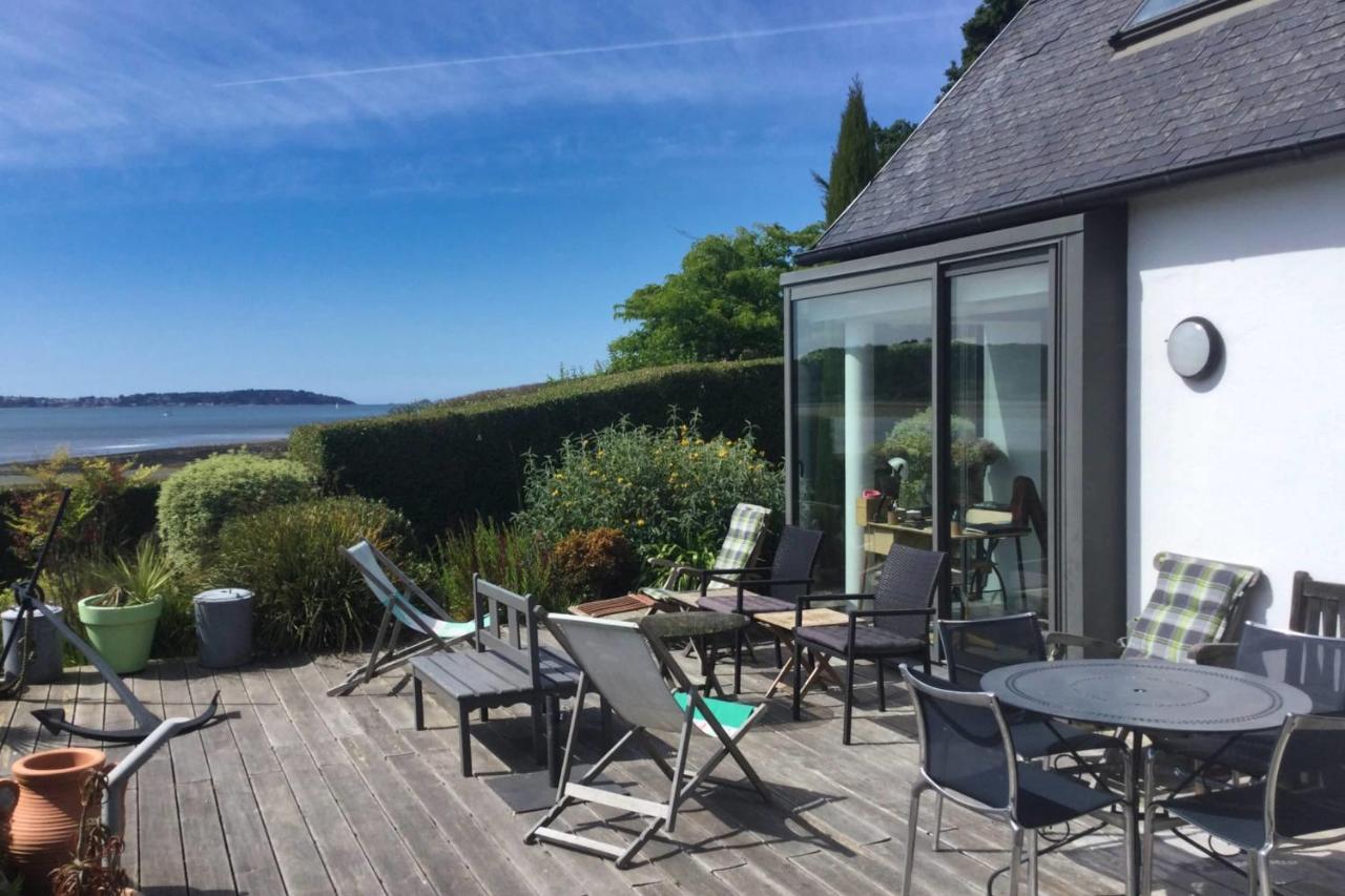 Villa Maison de pêcheur rénovée - Couché de soleil en terrasse à Plouézocʼh Extérieur photo